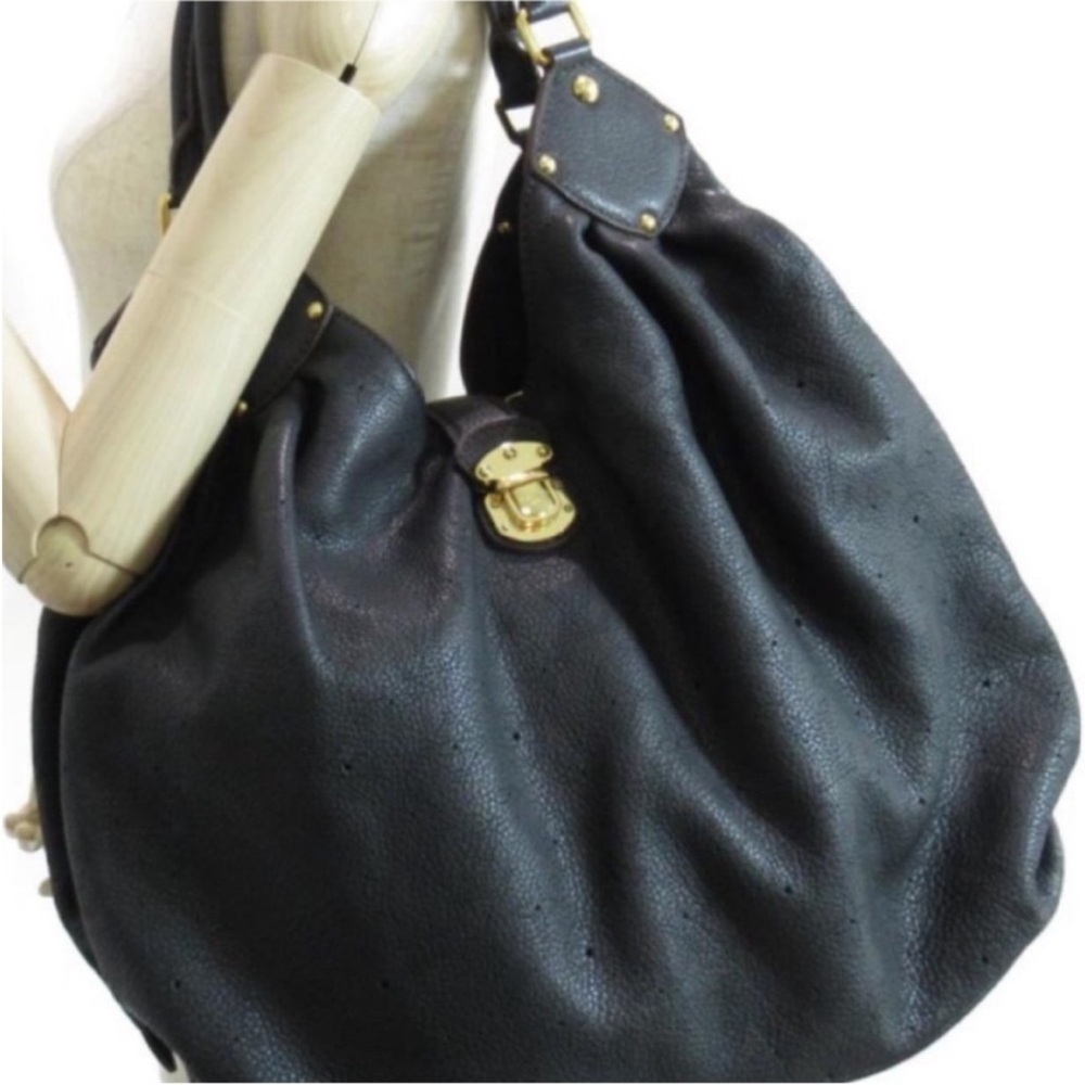 Louis Vuitton Monogram Mahina XL Leather Bag (mint, like new condition)